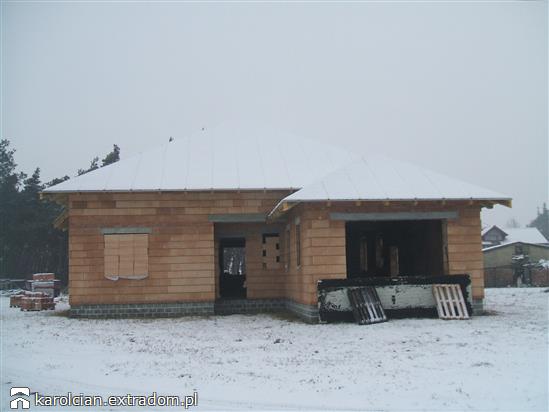 pierwszy śnieg na naszym dachu