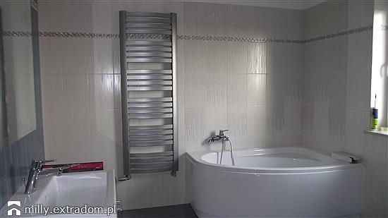 Prawie gotowa łazienka na górze. Płytki Tubądzin DOmino CADO