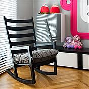 Projekt domu w kolorystyce black & white autorstwa Red Cube Design